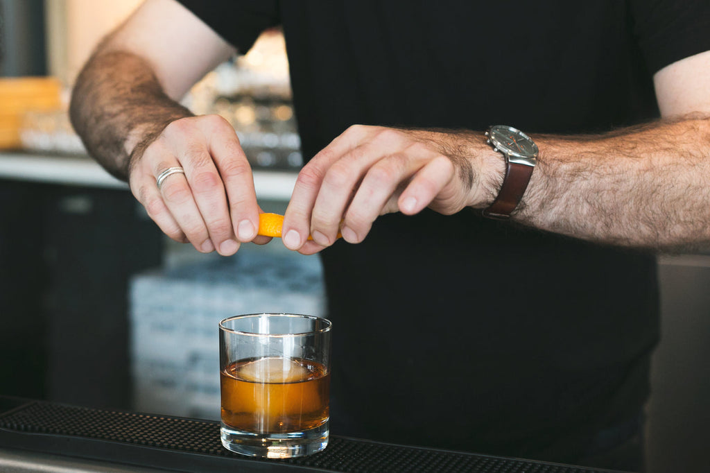 Cocktail Mixing Glass — 550 ml in use