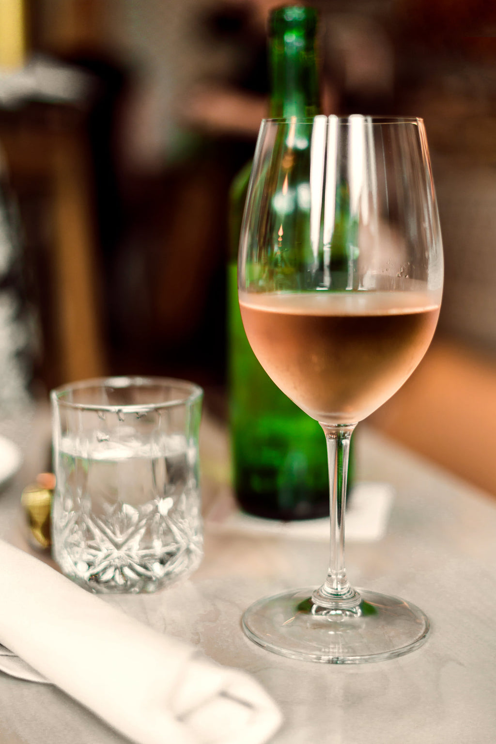 Solstice Stemless Wine Glass — Set of 4 in use